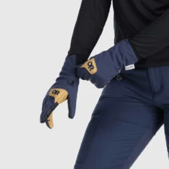 Outdoor Research Womens Stormtracker Sensor Gloves -Campings Zone outdoor research womens stormtracker sensor gloves 68313.1671045790